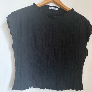 Zara Women's Black Crinkled Blouse